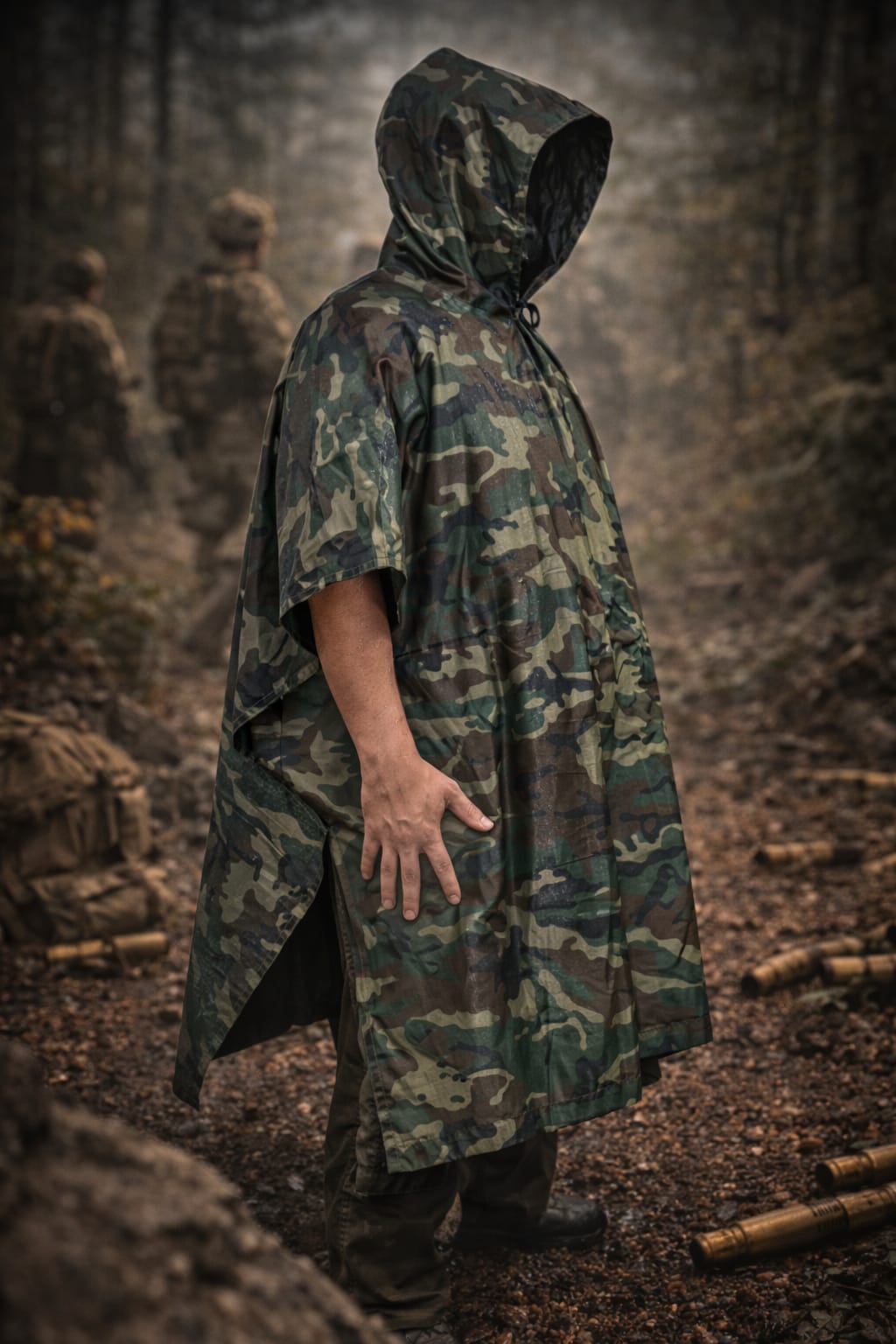 Poncho Tático 3 em 1 Camuflado – Proteção Total em Qualquer Terreno